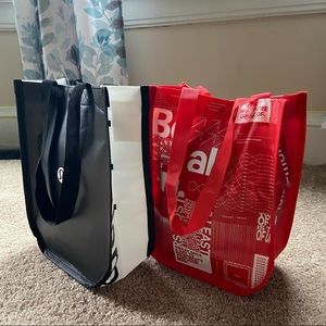 Free w. Bundle lululemon reusable bags